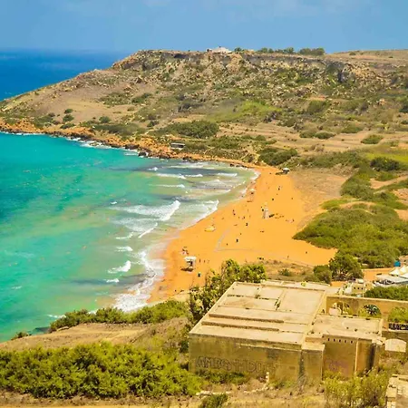 Hilltop - Near Sea & Country Views Lägenhet Nadur